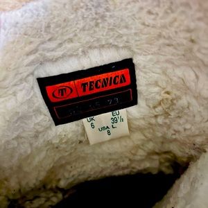 Women’s size 8 Tecnica boots